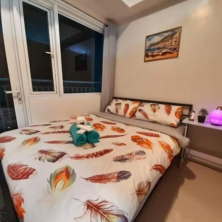 D&G Affordable Staycation Airbnb Ph Makati City Exteriér fotografie